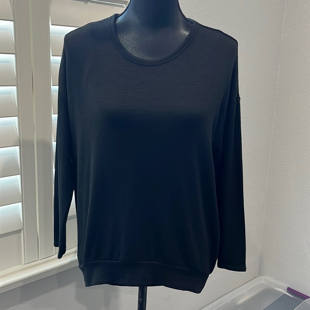 Aritzia Wilfred Free Black Long Sleeve
